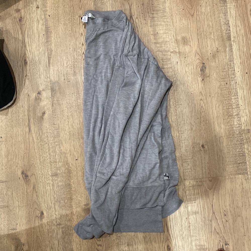 Grey long sleeve athletic shirt slit side Joylab